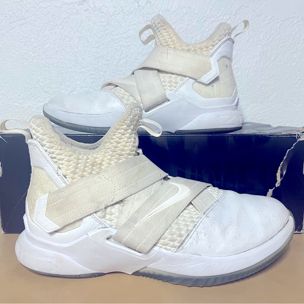 Nike Lebron Soldier XII SFG